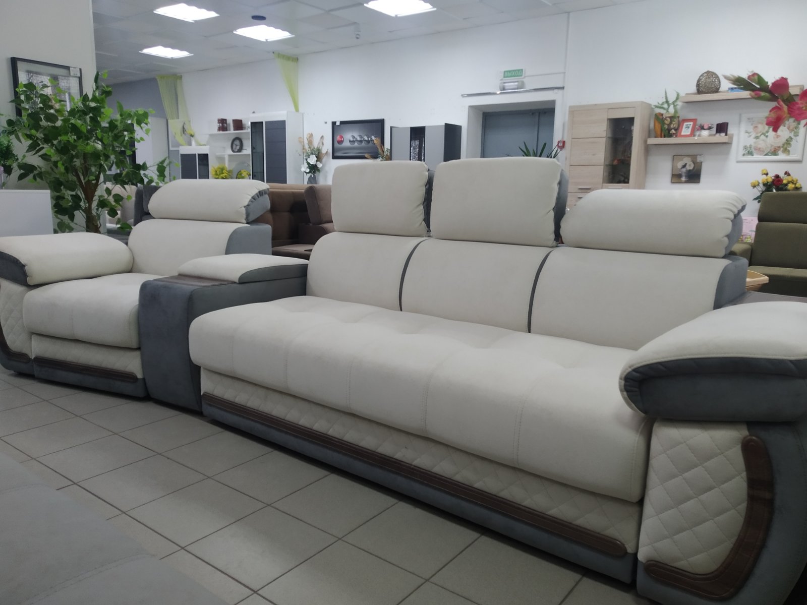 Диваны Айпетри Люкс в наличии. Гомель Белмурторг  Н3036 (возвр) Хилтон 01/эльза 03