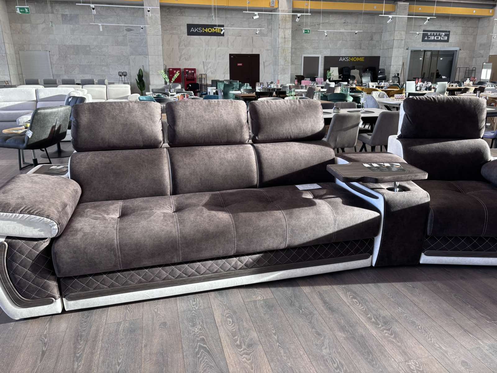 Диваны Айпетри Люкс в наличии. г.Мозырь Аметист Д 4125 Кэмел 16/кэмел 20