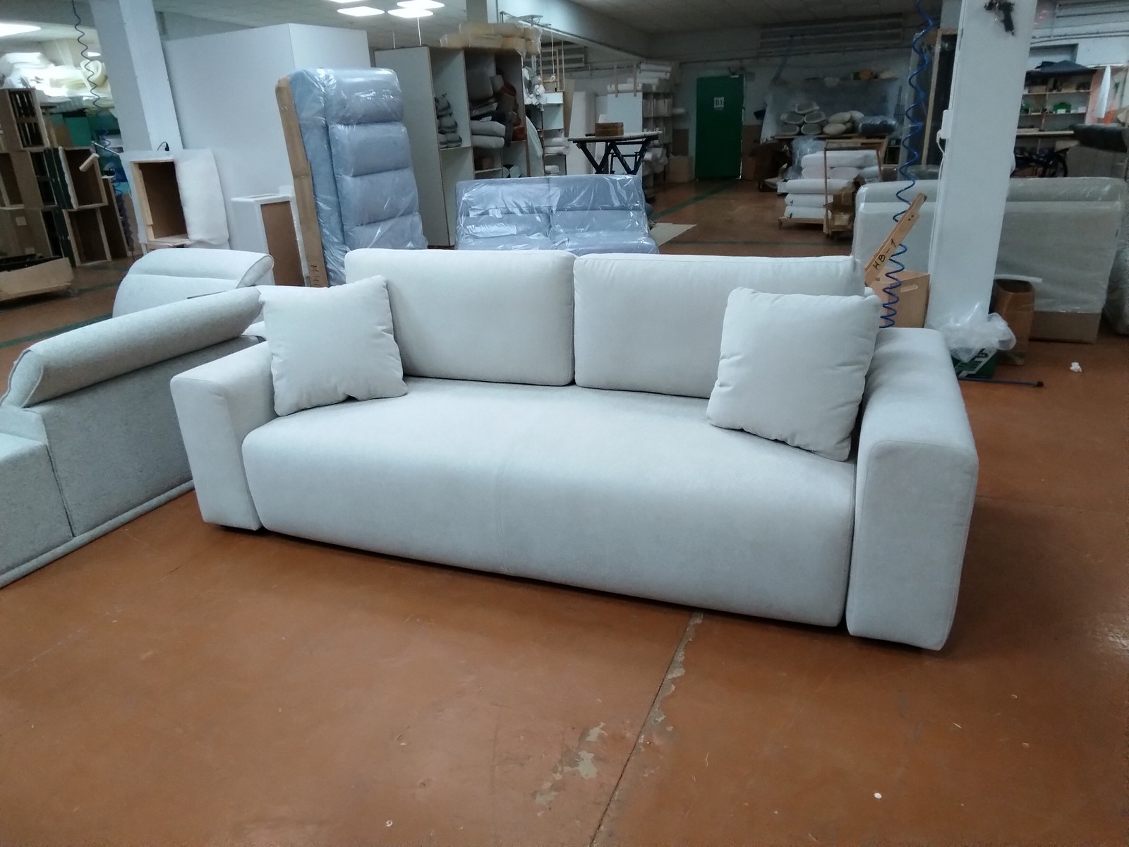 Диваны Колизей Комфорт в наличии. Склад Д 4691 барса 817