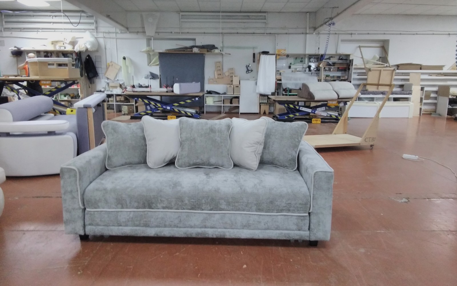 Диваны Оскар люкс в наличии. Склад Д 1488 локо 15/санд 03 2-160 раскладная (Гом)