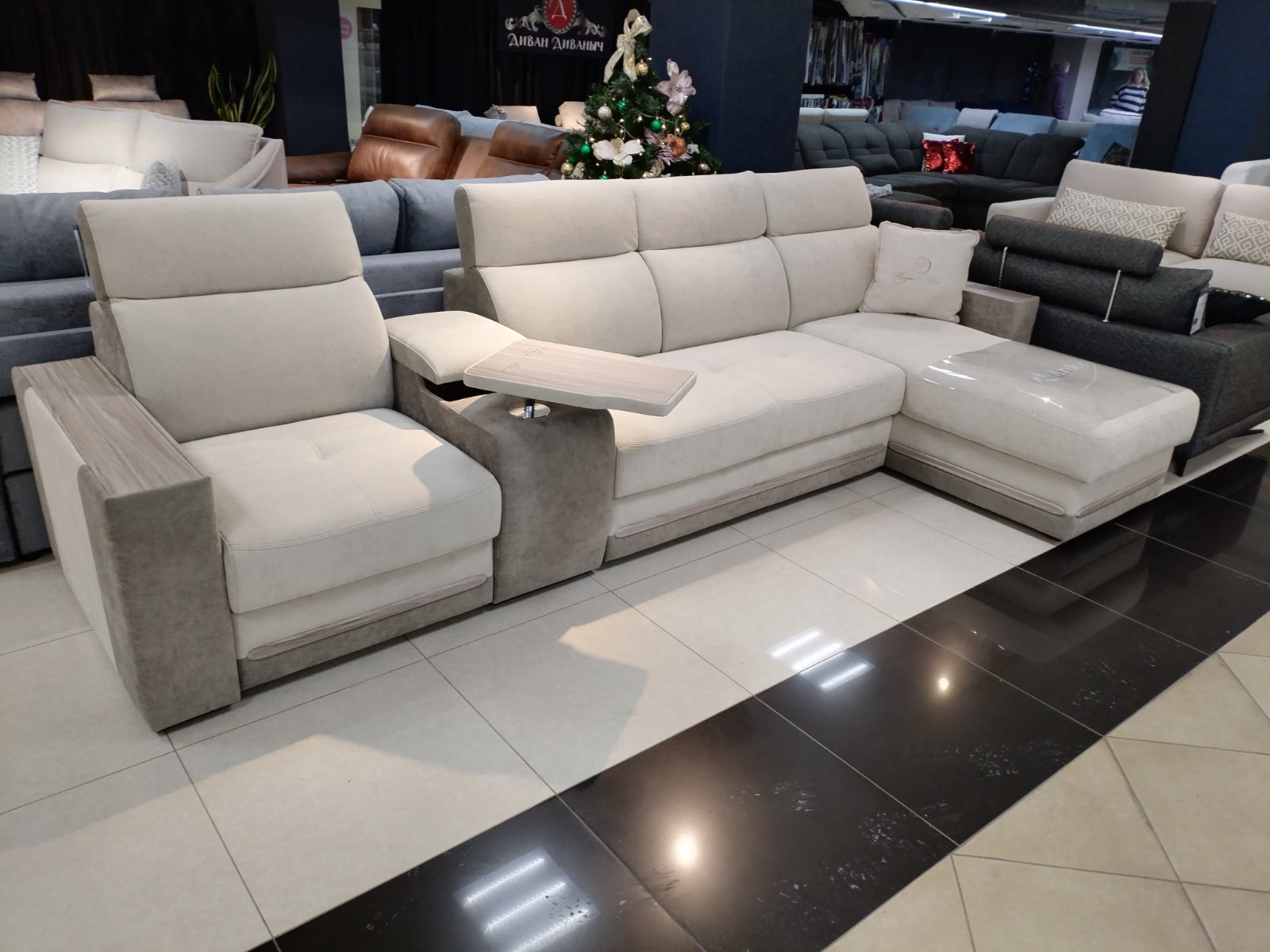 Диваны Браво люкс в наличии. г.Минск ТЦ Трюм Д 4048 Фабрик 2/фабрик 5