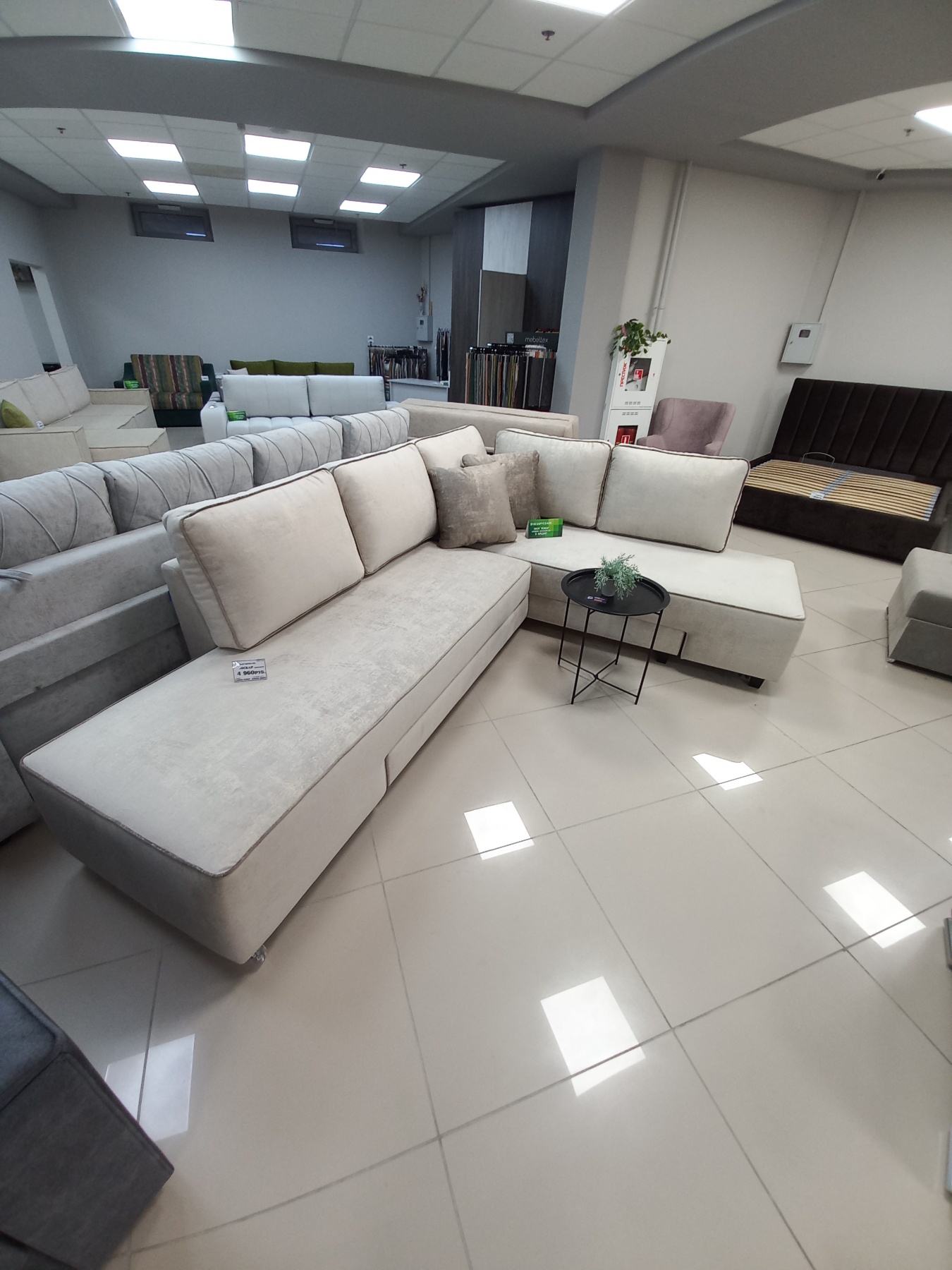 Диваны Оскар комфорт в наличии. г.Барановичи ТЦ Светиловский  М4193 Сохо 02/сохо 30 правый